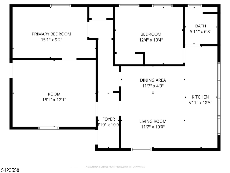 Main image without alt text