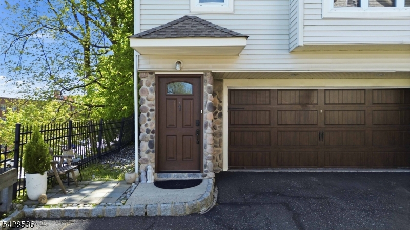 Mt. Kemble Mews - Residential