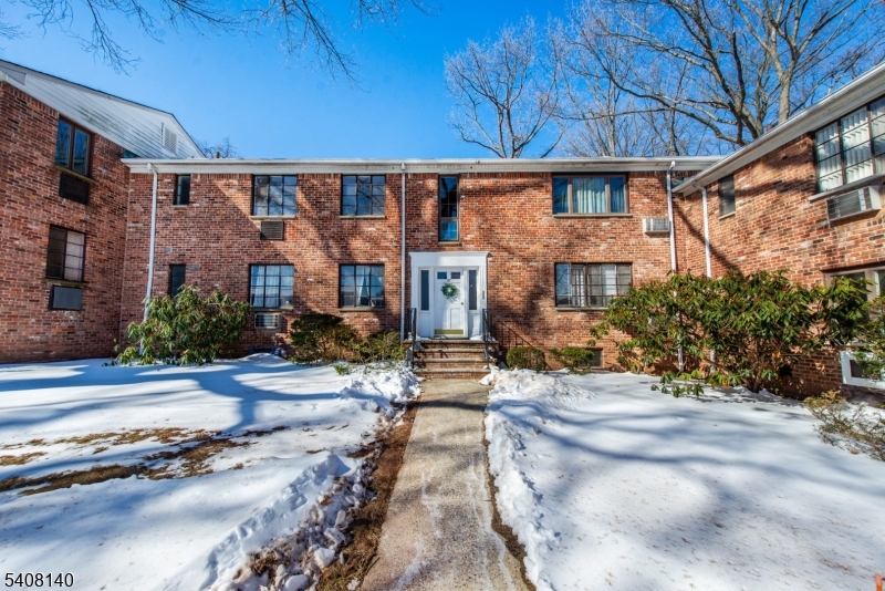Troy HIlls of Springfield - Residential
