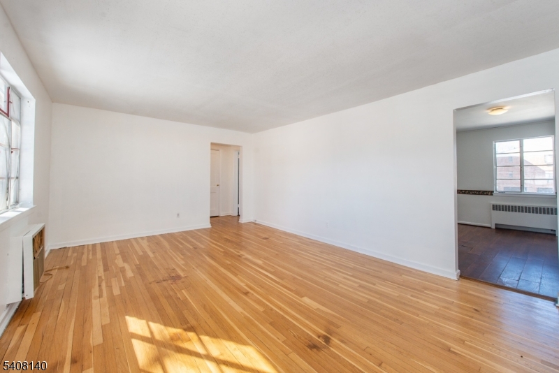 Troy HIlls of Springfield - Residential