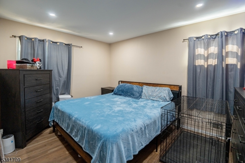 Kenwood Village - Residential