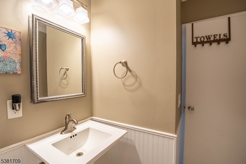 Kenwood Village - Residential