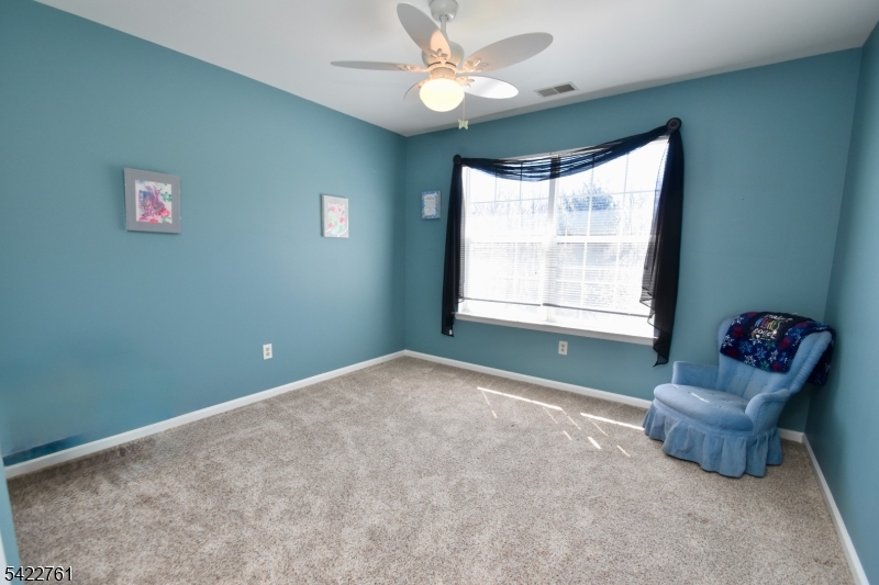 SEASONS GLEN - Residential