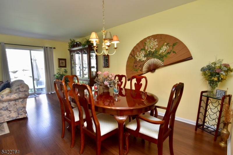 SEASONS GLEN - Residential