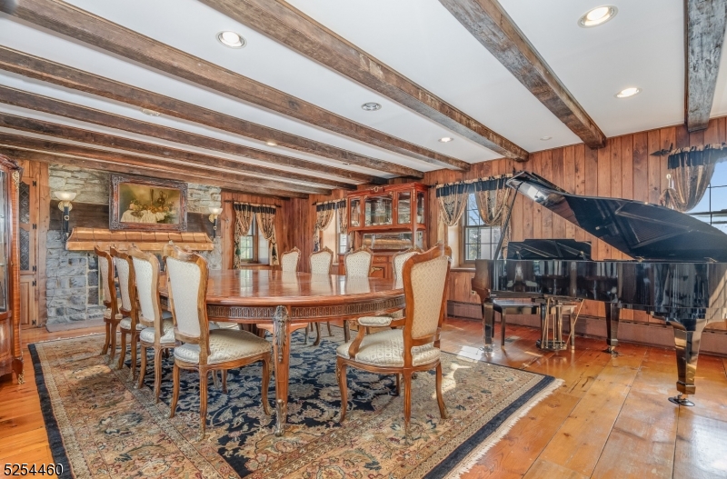 ROSEMONT - Residential