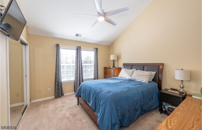 Oak Point - Residential