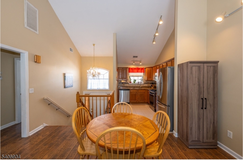 Oak Point - Residential