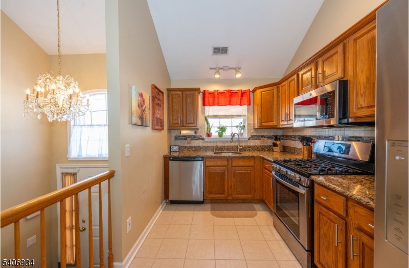 Oak Point - Residential