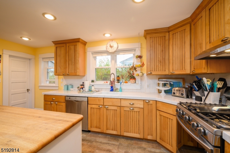 Hill Section - Residential Lease