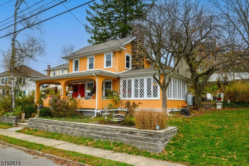 Hill Section - Residential Lease