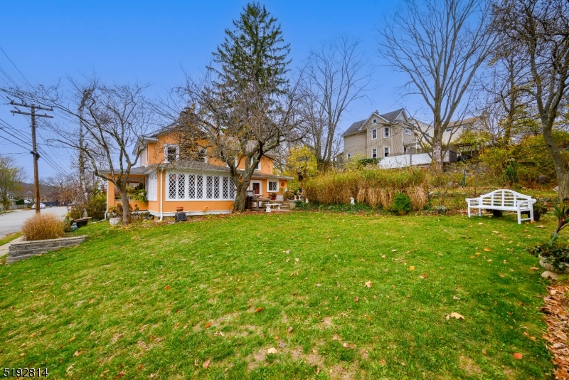 Hill Section - Residential Lease