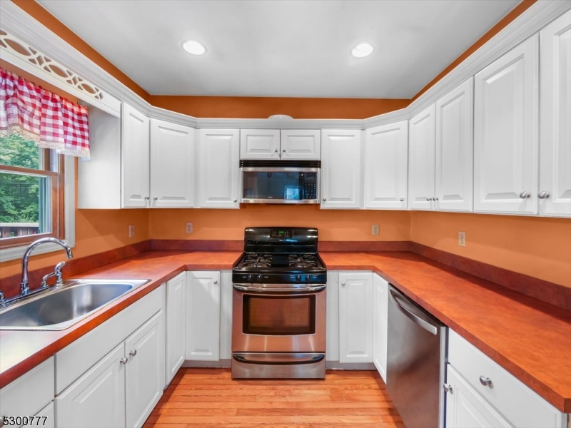 Upper Greenwood Lake - Residential