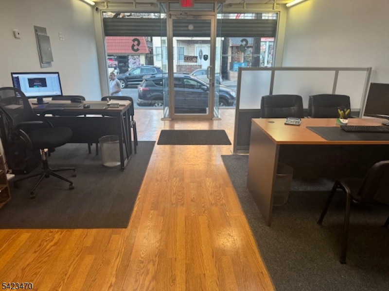 Ironbound - Commercial Lease