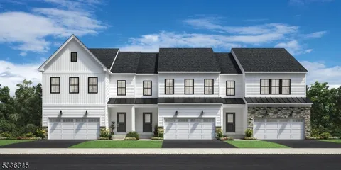 MLS: 3944386