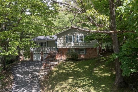 69 Warren Rd Sparta Twp. NJ 07871
