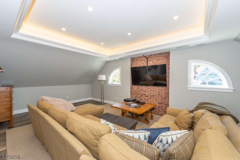 Estate - Residential