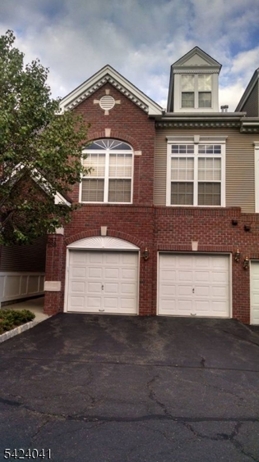 Albright open floor plan 2 BR 2.5 BA wood floors ,recessed lights, sliders off LR to patio, white kitchen cabinetry Corian , breakfast bar . SS appliances . Primary BR w/ sliders to balcony, walk in California closet, Primary BA ,Corian double vanity & stall shower w/  tub. Employment & income verification, excellent credit score & renters insurance required. community IG outdoor pool, tennis/pickle ball court, jogging/biking path. Convenient to NY/NJ bus, Delawanna Train Station, Rt 3 ,46, GSP