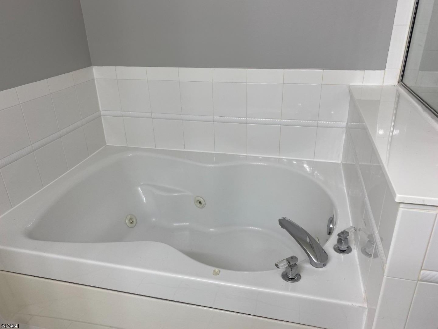 Riverwalk - Residential Lease