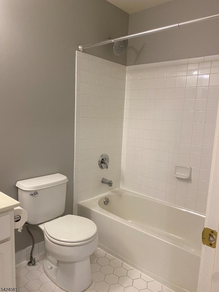 Riverwalk - Residential Lease