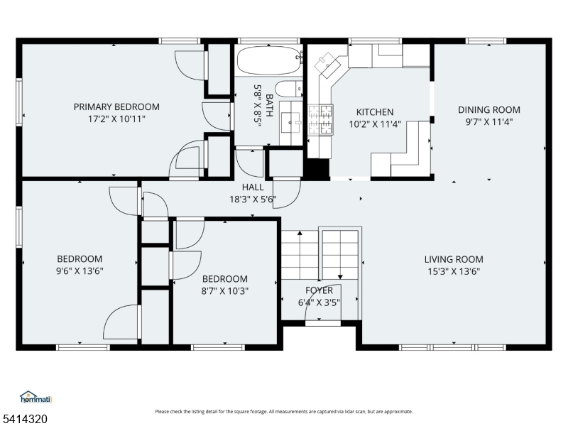 Main image without alt text