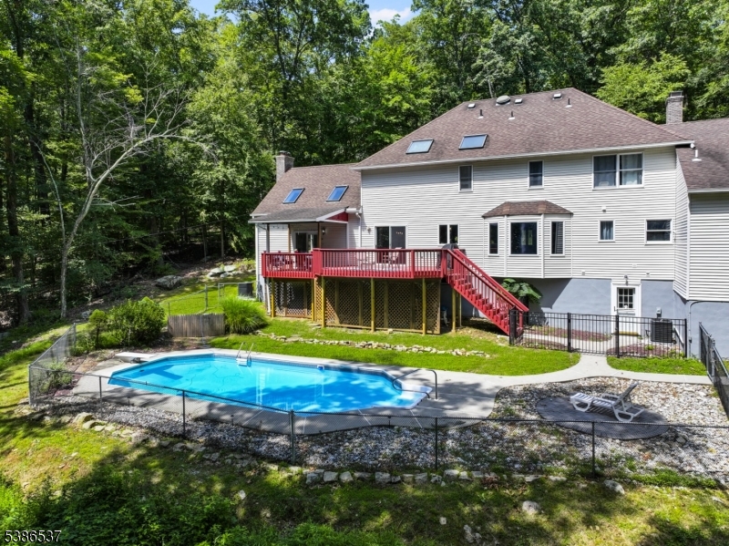 Teetertown - Residential