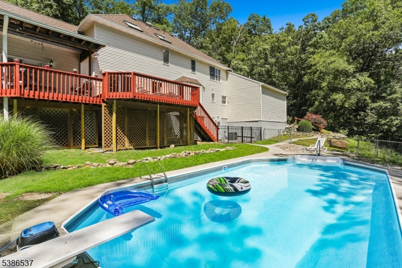 Teetertown - Residential