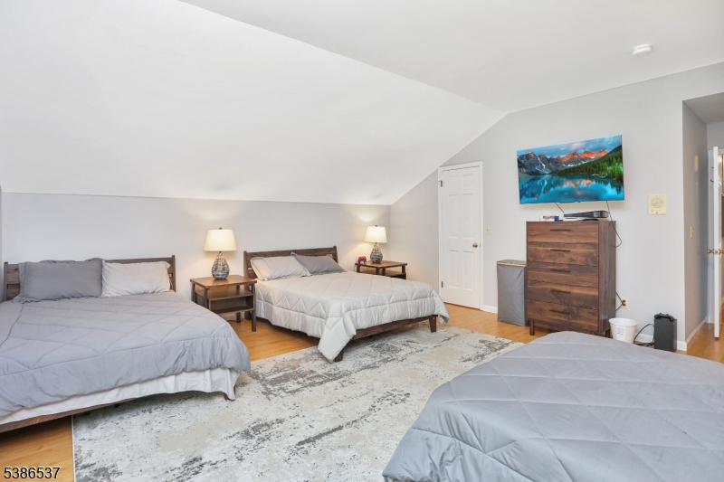 Teetertown - Residential