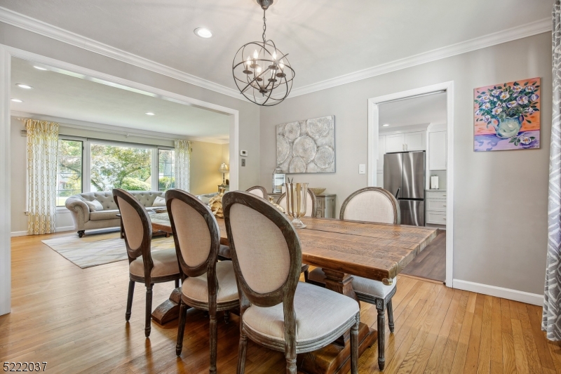 BROADLAWN - Residential