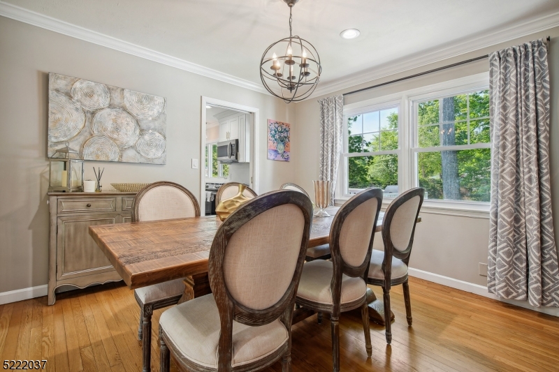 BROADLAWN - Residential