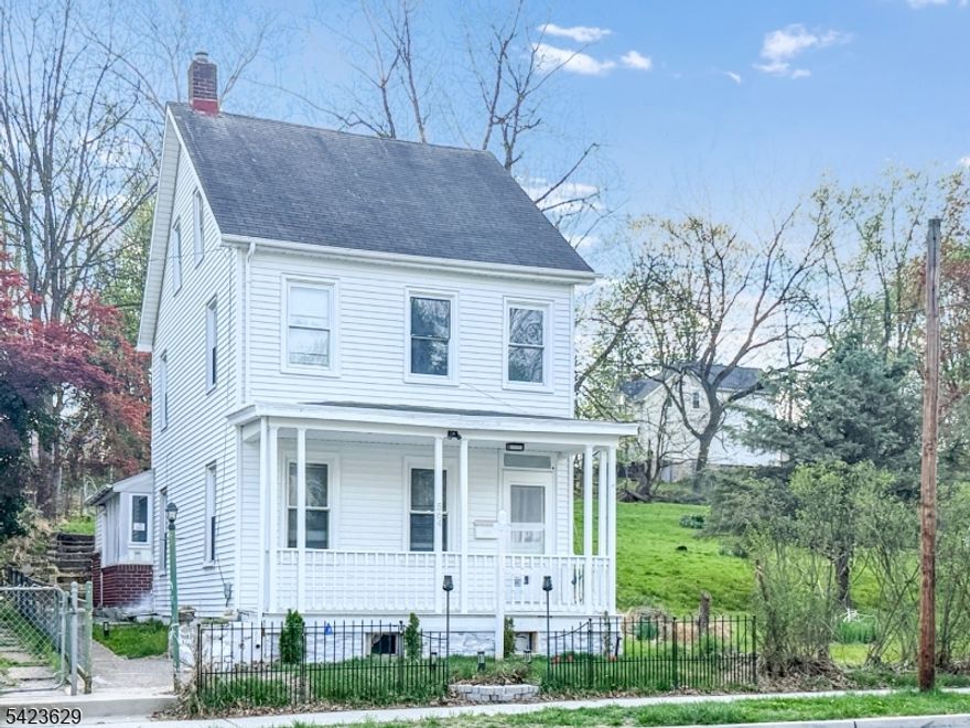 Recently refreshed and ready for its next chapter, this 3-bedroom, 1.5-bath Colonial in Phillipsburg offers a great blend of classic charm and thoughtful updates. The home features a brand-new kitchen with updated cabinets, new appliances, and durable vinyl flooring, creating a clean and functional space for everyday living and entertaining. Fresh paint throughout gives the interior a bright, welcoming feel, while the updated bathroom vanities add a modern touch.The main level offers a comfortable flow between living and dining areas, and the three bedrooms upstairs provide flexible space for a variety of needs, whether for sleeping quarters, a home office, or hobby space. A convenient half bath adds everyday practicality. Backing directly to Walter's Park, the property enjoys a peaceful rear setting with easy access to open green space. Shopping, dining, and services are just minutes away, including nearby centers in Phillipsburg and neighboring Easton. Commuters will appreciate the convenient access to Route 22 and I-78, making travel throughout the Lehigh Valley and New Jersey straightforward. Back on market due to buyer financing issues, home appraised at $320,000 for FHA financing-providing strong value support. Move-in ready and ideally located, this home is ready for its next owner.