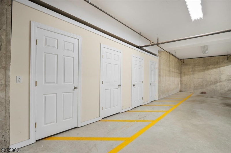 Walk to Town - Residential