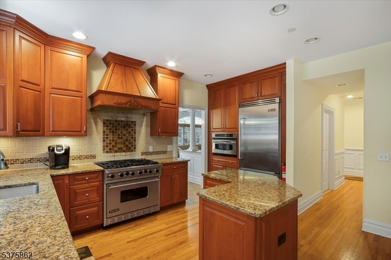 Walk to Town - Residential