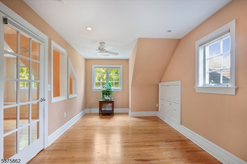 Walk to Town - Residential