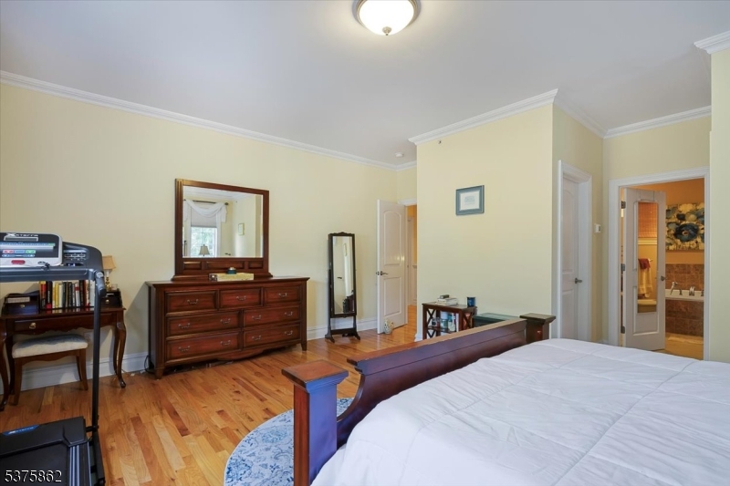 Walk to Town - Residential