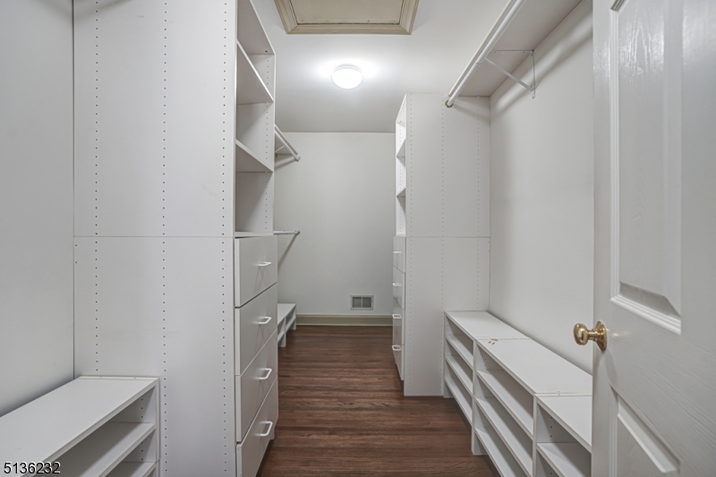 Cotswold Farms - Residential