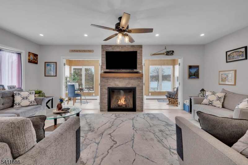 Silver Springs - Residential