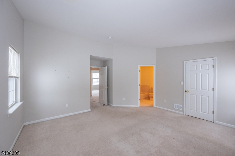 Season Glen - Residential Lease