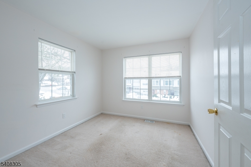 Season Glen - Residential Lease