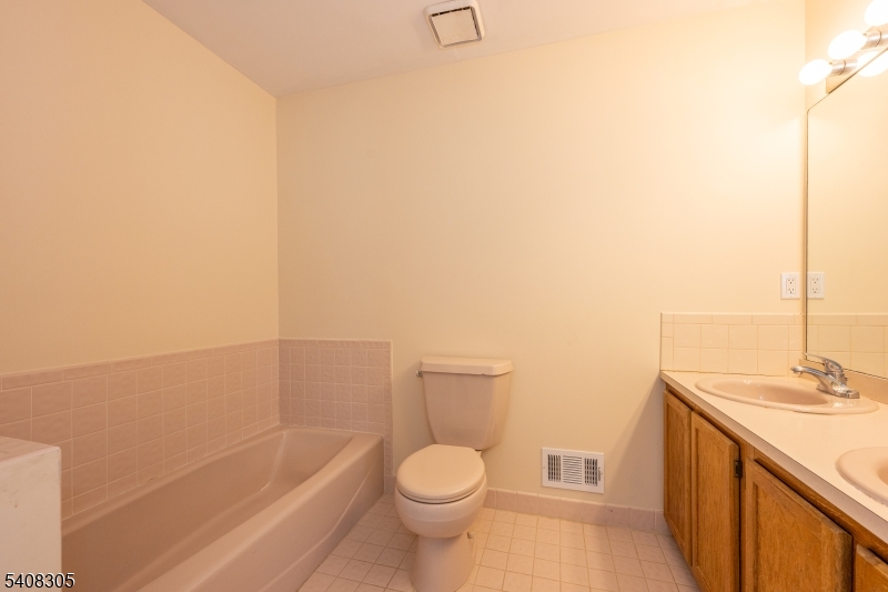 Season Glen - Residential Lease