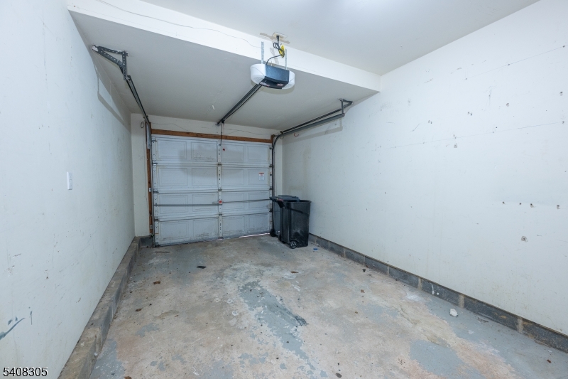 Season Glen - Residential Lease