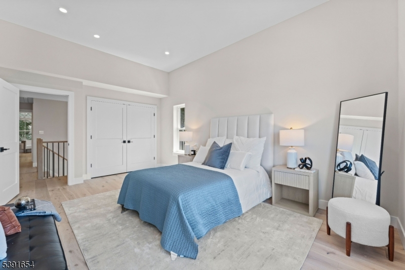 Lexington on Broadway - Residential