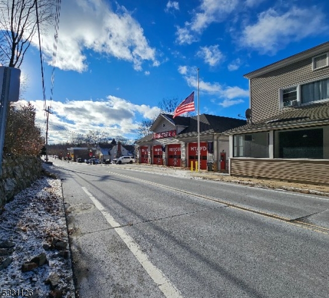 Town - Commercial Lease