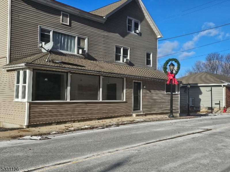 Town - Commercial Lease