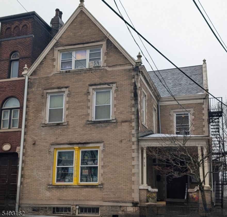 Unit 3 is a newly renovated 2 bedroom and 1.5 bathroom apartment in a stunning historic building located in Phillipsburg?s Commercial District, just over the bridge from Easton. Features a spacious kitchen, separate dining room, comfortable living room, and a beautiful lobby entry that adds to the building?s charm. This character-filled space blends classic architecture with modern updates and is conveniently located near shops, dining, and major commuter routes.