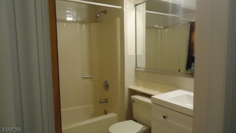 Bloomfield Comons - Residential