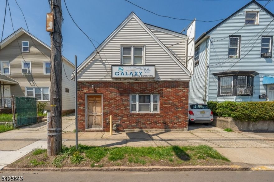 Incredible opportunity to own a property in one of Elizabeth New Jersey's most convenient and well-connected locations.  Ideal an investor, this home offers value, location, and long-term potential. SOLD AS IS.Very Low TaxesLocated in a highly accessible area with strong demandEasy access to major highways for seamless commutingClose to public transportation with direct routes to NYCMinutes from Newark Liberty International AirportNear shopping centers, restaurants, and everyday essentialsGreat potential for rental income or future appreciation Live or invest in a location that keeps you connected to everything that matters.