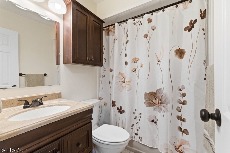 Oak Ridge - Residential