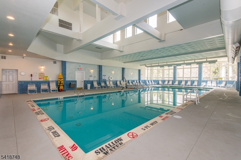 Fox Hills - Residential