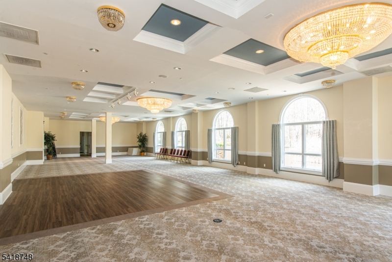 Fox Hills - Residential