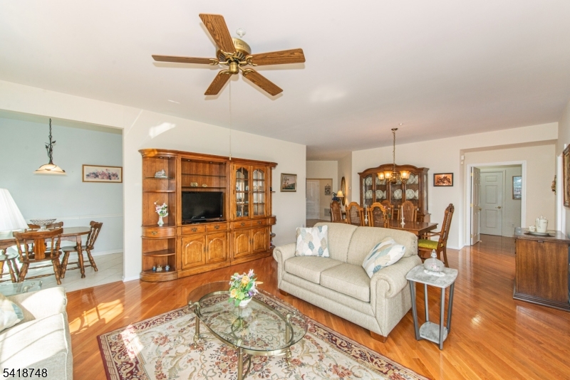 Fox Hills - Residential